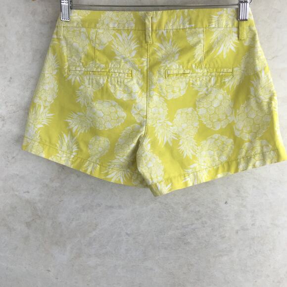 Old Navy Yellow White Pineapple Print Shorts Women's Size 0 - Picture 2 of 15